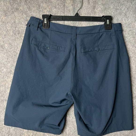 Lululemon ABC Men Size 31 Navy Blue Flat Front Shorts - Picture 3 of 6